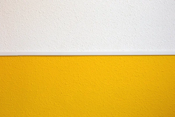 Half geel Half witte muur modern retro design interieur voor achtergrond textuur — Stockfoto