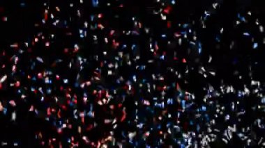 Vatansever konfeti patlama ve yeşil ekranda düşme. İşçi Bayramı.