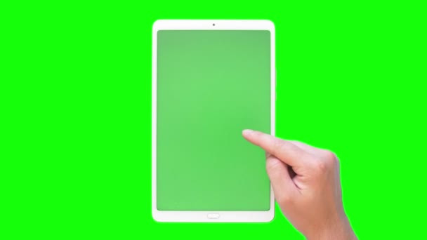 Man Handen Vegen Scherm Tablet Bovenaanzicht Groen Scherm Beeldmateriaal — Stockvideo
