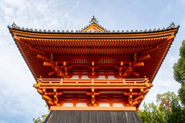 Vista Frontale Simmetrica Della Tradizionale Pagoda Syoro Legno Arancione Con — Foto Stock