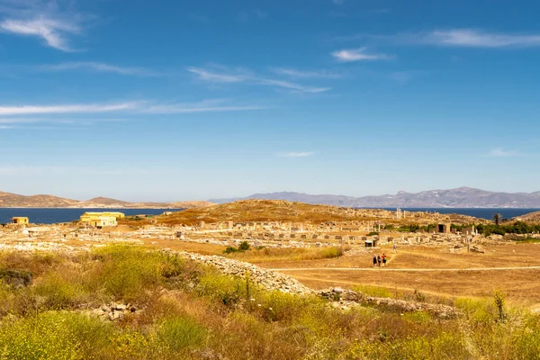 Landskap Delos Grekland Från Kullen Med Kristallblå Himmel Och Stort — Stockfoto