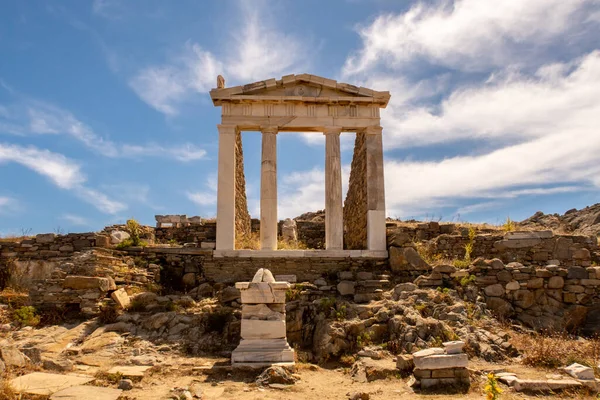 Väl Bevarade Temple Isis Delos Island Ligger Kullen Ovanför Den — Stockfoto