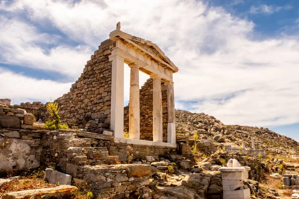 Väl Bevarade Temple Isis Sidovy Delos Island Ligger Kullen Ovanför — Stockfoto