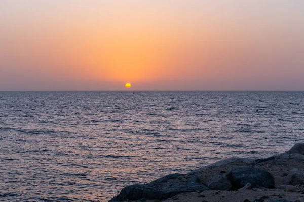 Coucher Soleil Doré Sur Golfe Dubaï Émirats Arabes Unis Partir — Photo