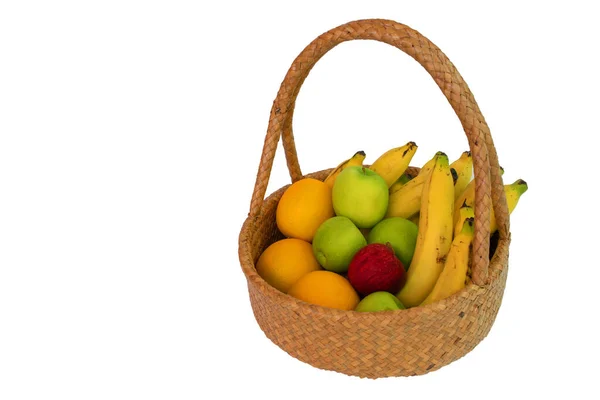 Banan Apelsin Och Äpple Hantverk Korg Isolat Vit Bakgrund — Stockfoto