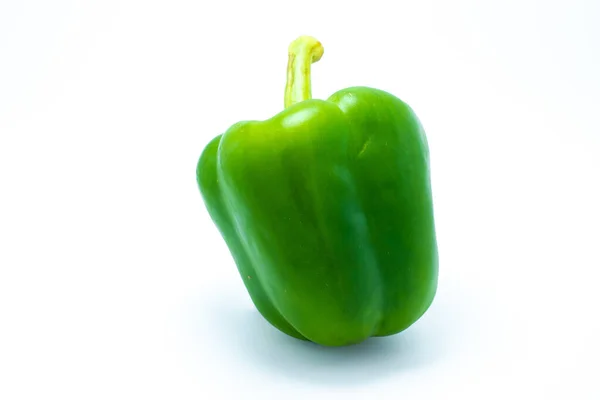 Πράσινο Bell Pepper Απομονώνονται Λευκό Φόντο — Φωτογραφία Αρχείου
