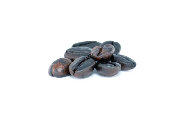 Dunkle Geröstete Arabica Kaffeebohnen Auf Weißem Hintergrund — Stockfoto