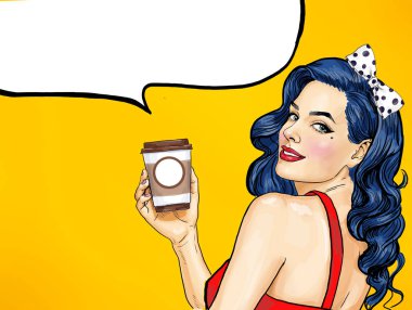 Gülümseyen Pop Art kadın kahve fincanı ile. Reklam afiş veya wow yüz çizgi roman tarzı ile seksi kız ile yeni yıl eğlencesi daveti.