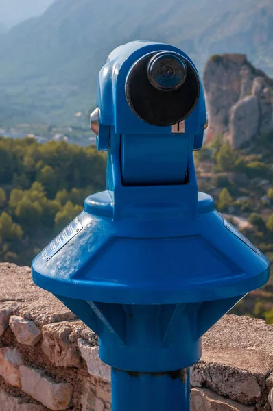 Binocular público panorámico azul para observar vista panorámica —  Fotos de Stock