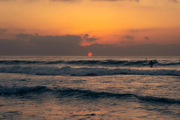 Bella Alba Sul Mar Mediterraneo Onde Calme — Foto Stock