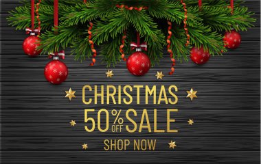 Mutlu Noeller ve mutlu yeni yıl indirimi afişleri. Siyah ahşap arka planda altın süslemeleri olan bir Noel ağacı sınırı. İş ilanı.