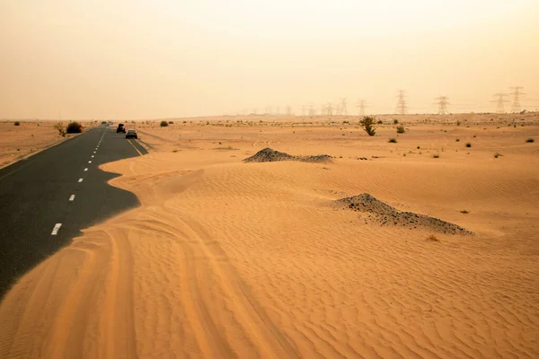 Straße Der Wüste Mit Sand Bedeckt — Stockfoto