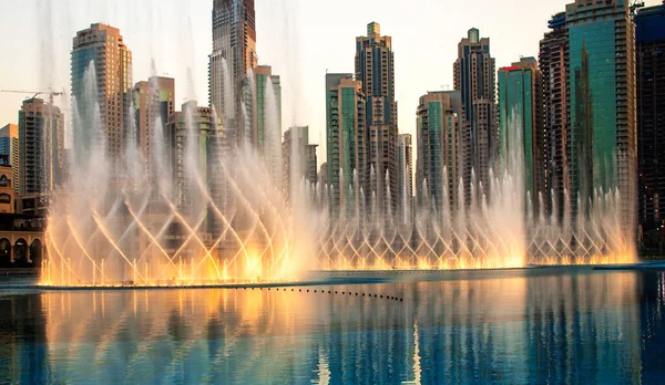 Dancing Fountains Dubai Mall Entertainment — Stock Photo, Image