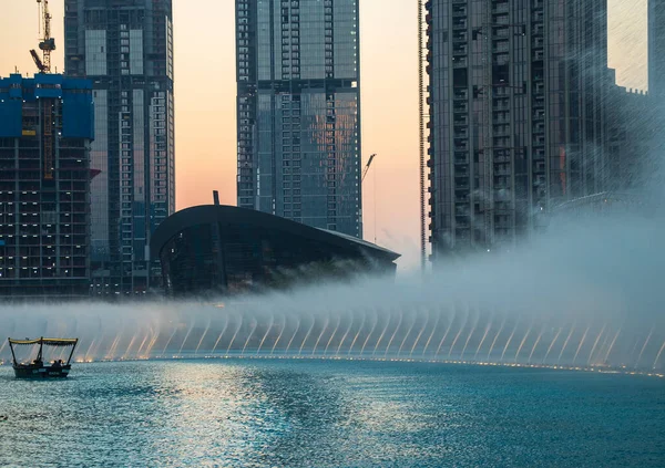 Famous Dancing Dubai Fountain Dubai Opera Foreground Uae Outdoors — Stock Photo, Image