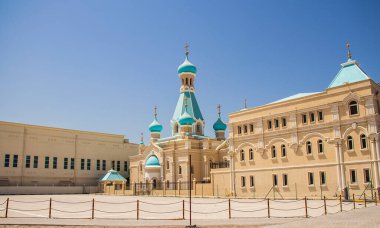 Sharjah Emirliği 'ndeki Rus Ortodoks Kilisesi. BAE. Açık havada.