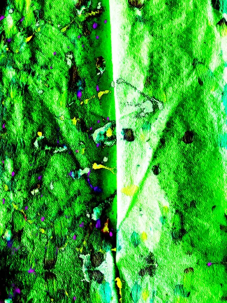Зеленая вспышка. Фиолетовое неоновое искусство. Темно-яркое — стоковое фото