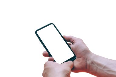 Model teknolojisi. Adam akıllı telefonu yakın planda tutuyor.