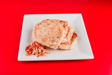  Orta Amerika El Salvador ve Honduras 'tan geleneksel pupusas yemeği.