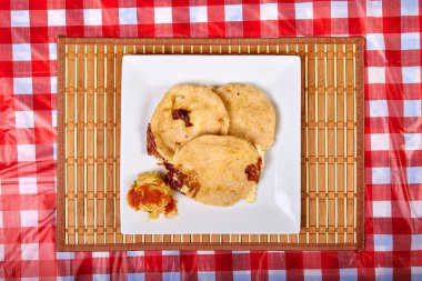 Pupusas fotoğrafı Orta Amerika 'dan tipik bir yemek.