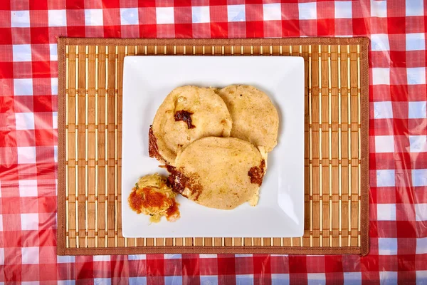 Pupusas fotoğrafı Orta Amerika 'dan tipik bir yemek.