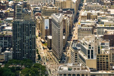 NEW YORK CITY, ABD, 31 Mayıs 2017: New York City, ABD 'deki Manhattan kentsel manzarası üzerine hava manzarası.