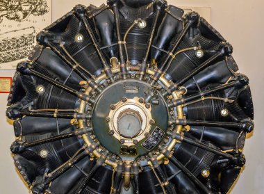 ZAGREB, CROATIA, 24 Mart 2018: Wright Uçak silindiri motor siklonu Hırvatistan 'ın Zagreb kentindeki Teknik Müzede ortaya çıktı. 