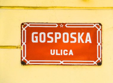 MARIBOR, SLOVENIA, 19 Mayıs 2018: Maribor, Slovenya 'da Gosposka sokak tabelası.