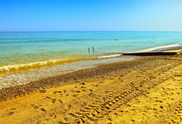 Soleada Mañana Verano Playa Arena Dorada Sicilia Largo Del Mar — Foto de Stock