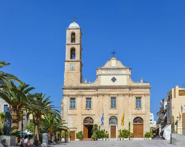 Chania Grecia Julio 2015 Antigua Iglesia Ortodoxa Con Plaza Chania — Foto de Stock