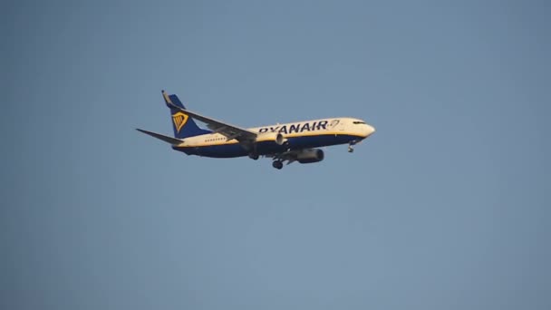 イビサ島 スペイン 2018年7月16日 イラン航空ボーイング737 800がスペインのイビザ国際空港に接近中 — ストック動画