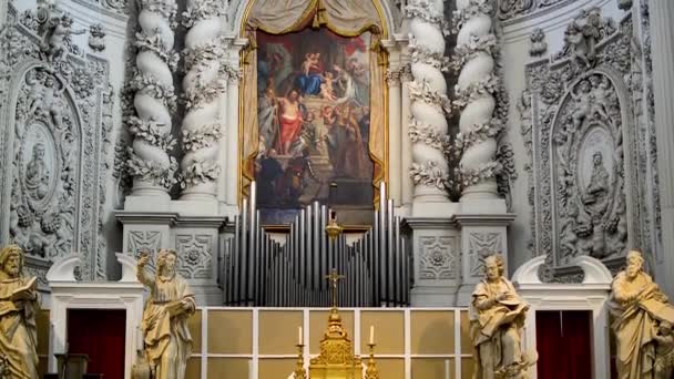 Munich Alemania Febrero 2019 Altar Iglesia Teatral San Cajetán Munich — Vídeo de stock