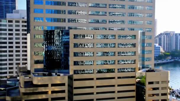 美国密歇根州Brickell市 2019年4月29日 美国迈阿密Brickell金融区现代建筑的空中景观 — 图库视频影像