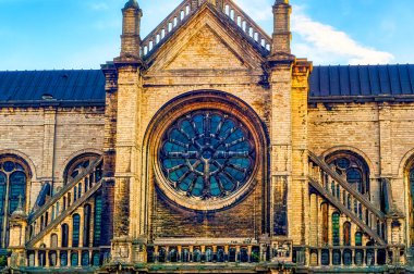 BRÜKSEL, BELGIUM, Kasım 04 2018: Brüksel, Belçika 'daki eski kilise.
