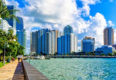 MIAMI, ABD, 29 Nisan 2019: Miami 'nin Brickell ilçesindeki modern iş binaları, ABD.