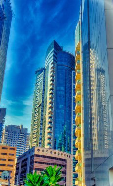 DUBAI, BAE, Kasım 04 2019: Dubai, BAE 'deki modern iş binaları.