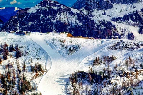 Panoramicznie Widok Popularny Ośrodek Narciarski Zimowy Dzień Nassfeld Austria — Zdjęcie stockowe