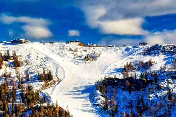 Vista Panorâmica Sobre Popular Estância Esqui Durante Dia Inverno Nassfeld — Fotografia de Stock