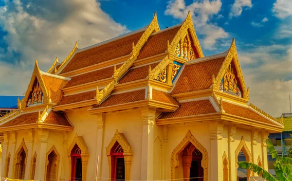 Edifício Estilo Tradicional Como Parte Templo Budista Bangkok Tailândia — Fotografia de Stock