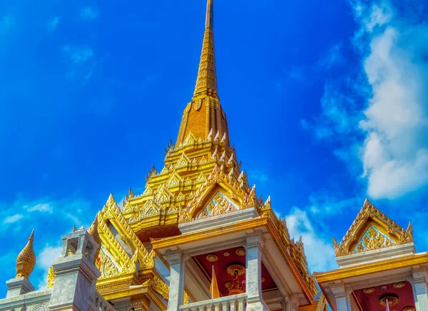 Farbenfrohe Traditionelle Dekorationen Buddhistischen Tempelobjekten Bangkok Thailand — Stockfoto
