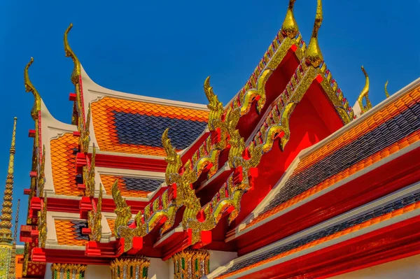 Кольорові Дахи Буддійського Храму Бангкоку Таїланд — стокове фото