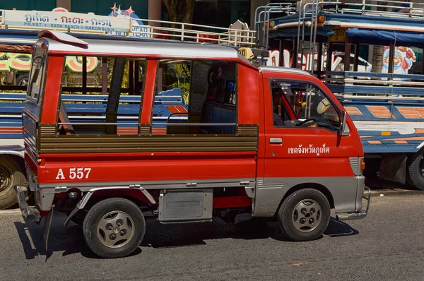 Phuket Thailand Januar 2020 Eine Moderne Version Des Nahverkehrsfahrzeugs Tuc — Stockfoto