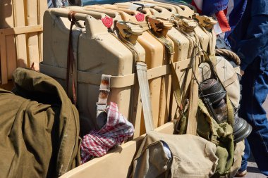 Yakıt Jerrycans askeri araç - Dünya Savaşı 2
