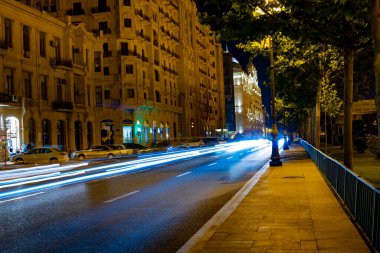 Bakü caddelerinde uzun süreli trafik ışıkları