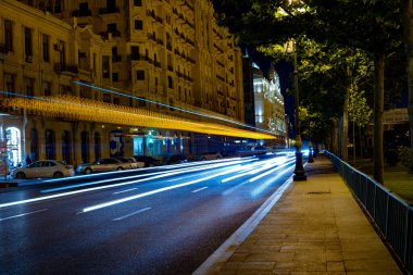 Bakü caddelerinde uzun süreli trafik ışıkları