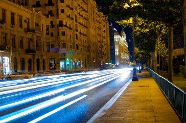 Bakü caddelerinde uzun süreli trafik ışıkları