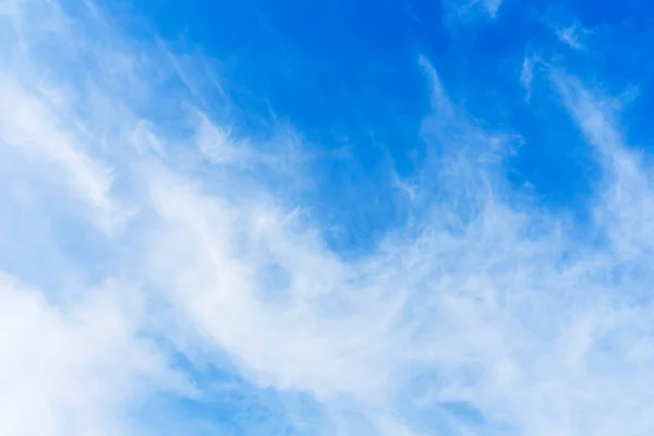 Heldere Lucht Met Veel Wolken Zomer — Stockfoto