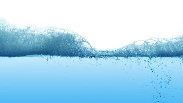 Wave Seifenschaum Mit Wasserblase Auf Weißem Hintergrund — Stockfoto
