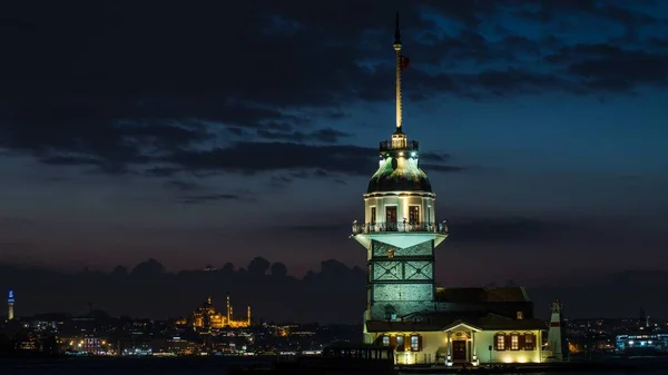 Девичья Башня Kulesi Стамбуле — стоковое фото