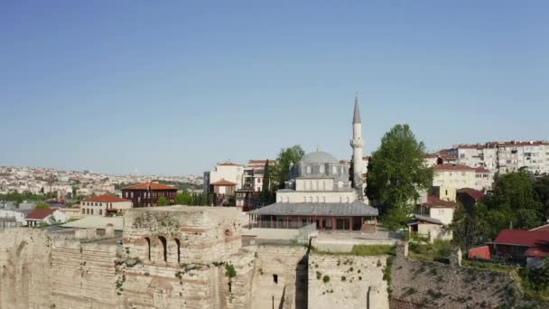 Vista aérea de Mezquita y Cuerno de Oro.4K Filmación en Turquía — Vídeo de stock