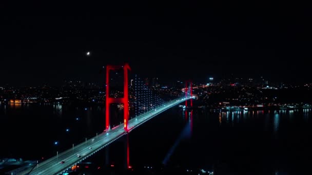 Pemandangan malam udara Jembatan Bosporus di Istanbul — Stok Video